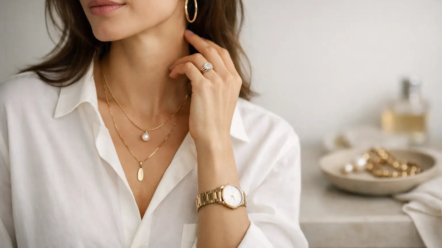 What Jewelry Elevates Simple Outfits Best?