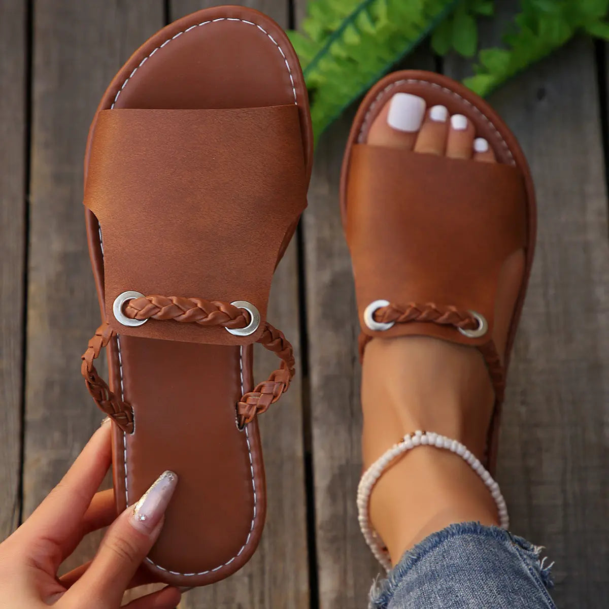 Pure Color Woven Simple Daily Beach Slippers - MaraFormigone