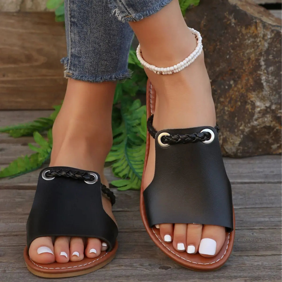 Pure Color Woven Simple Daily Beach Slippers - MaraFormigone