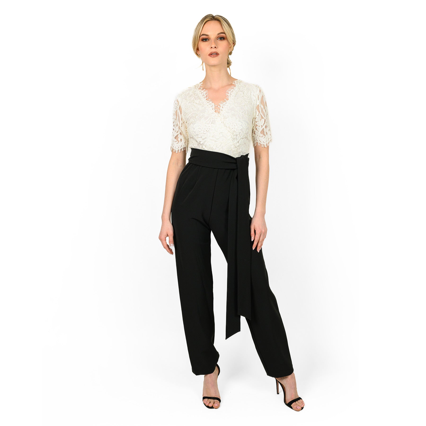 El mono de técnica mixta