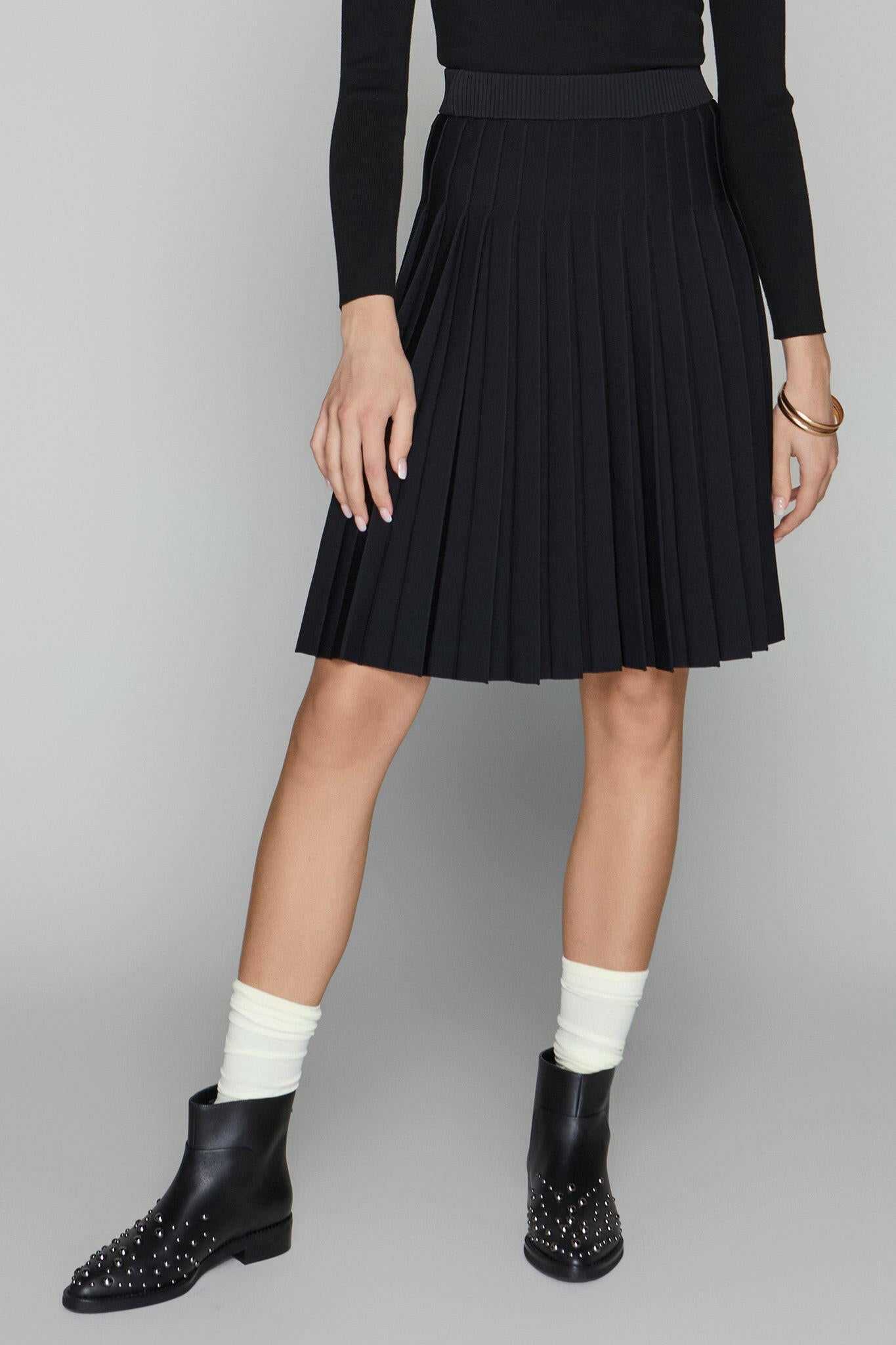 Covington Skirt in Black Apparalel