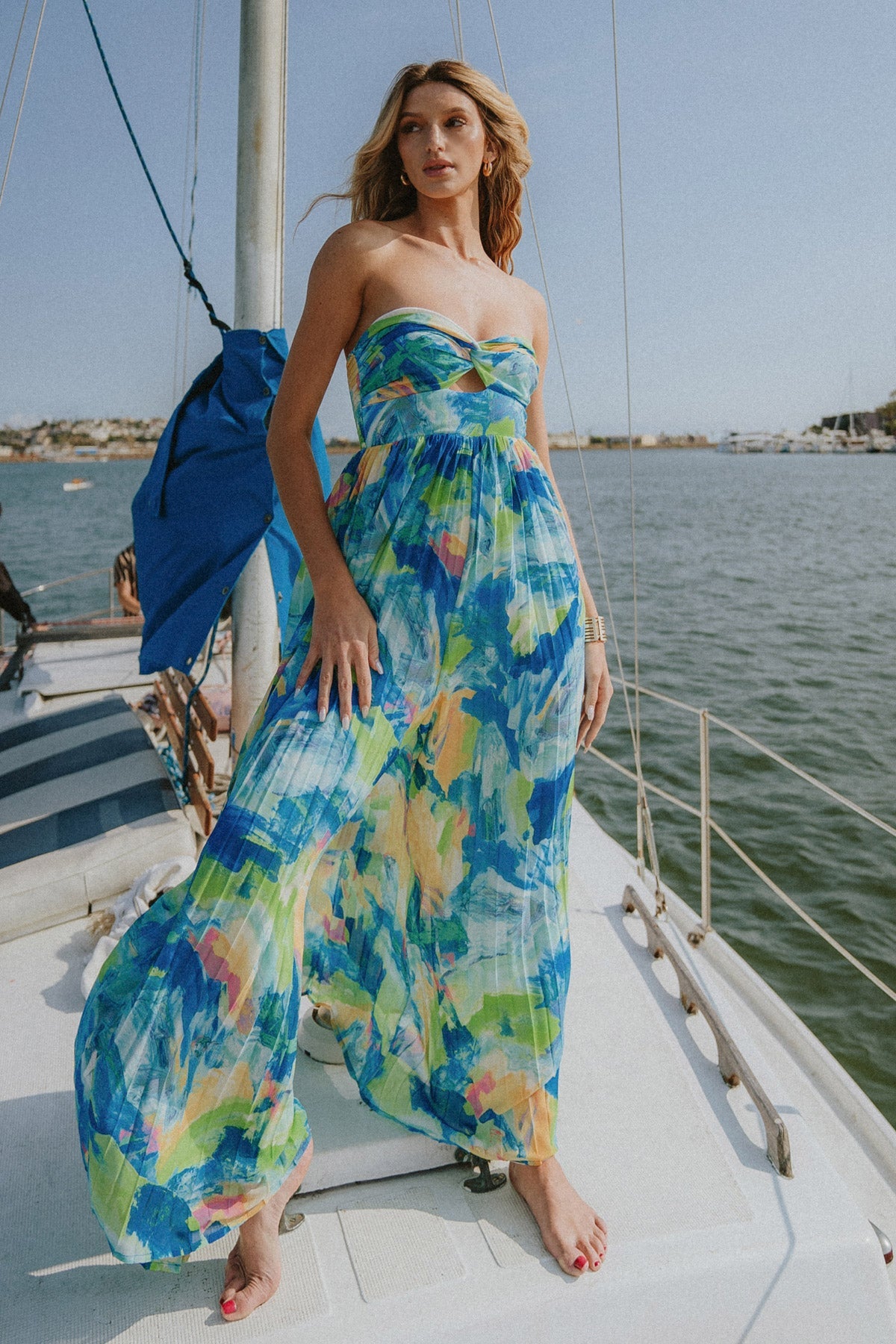 HOY ES TU DÍA MONO TEJIDO