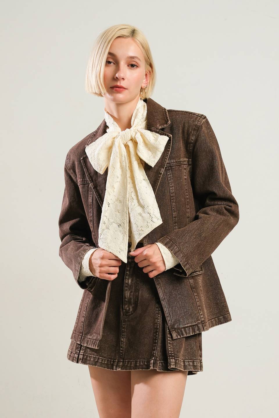 BLAZER DE MEZCLILLA DE CONFIANZA ATREVIDA