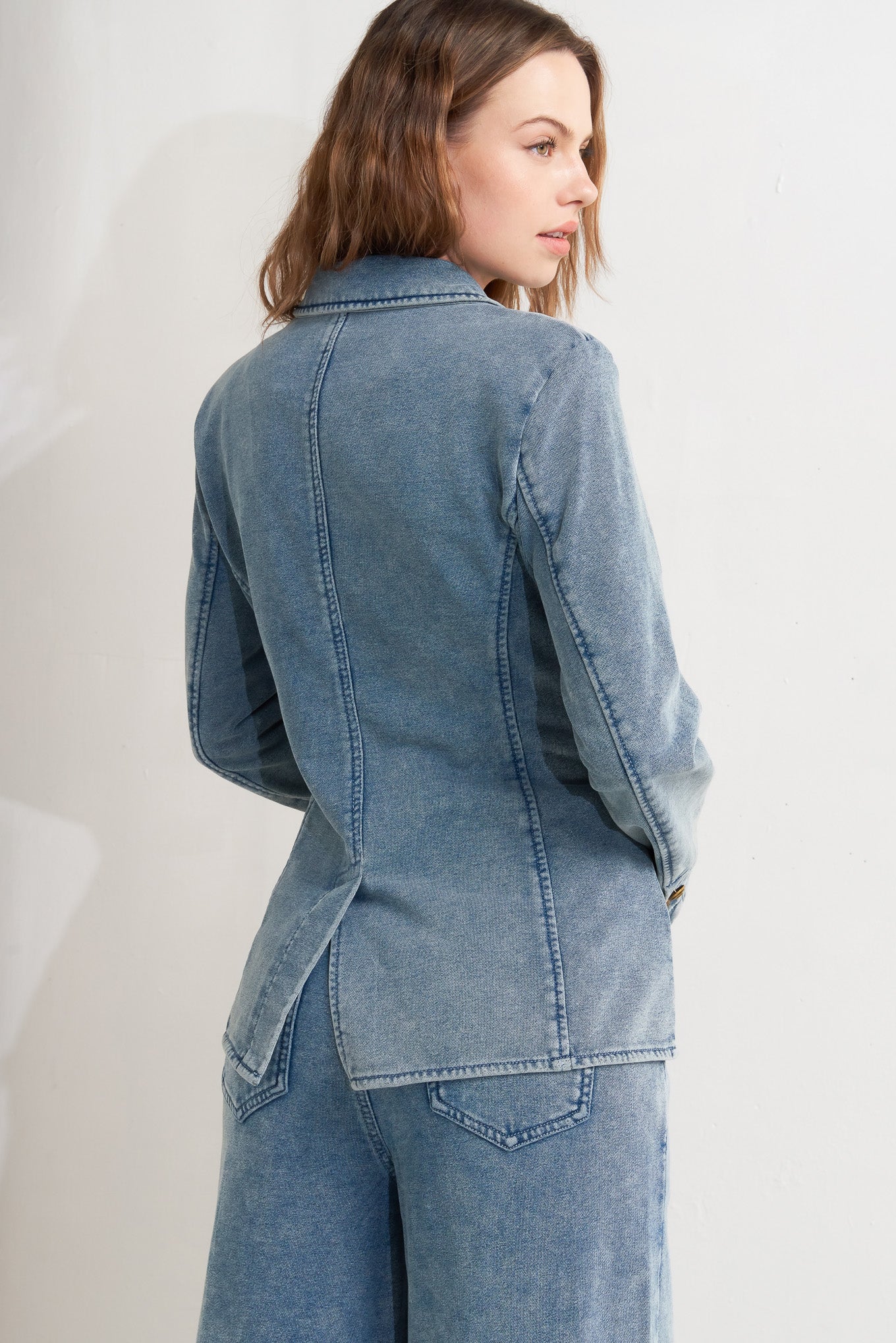 Blazer de tecido felpudo francês com modelagem ajustada