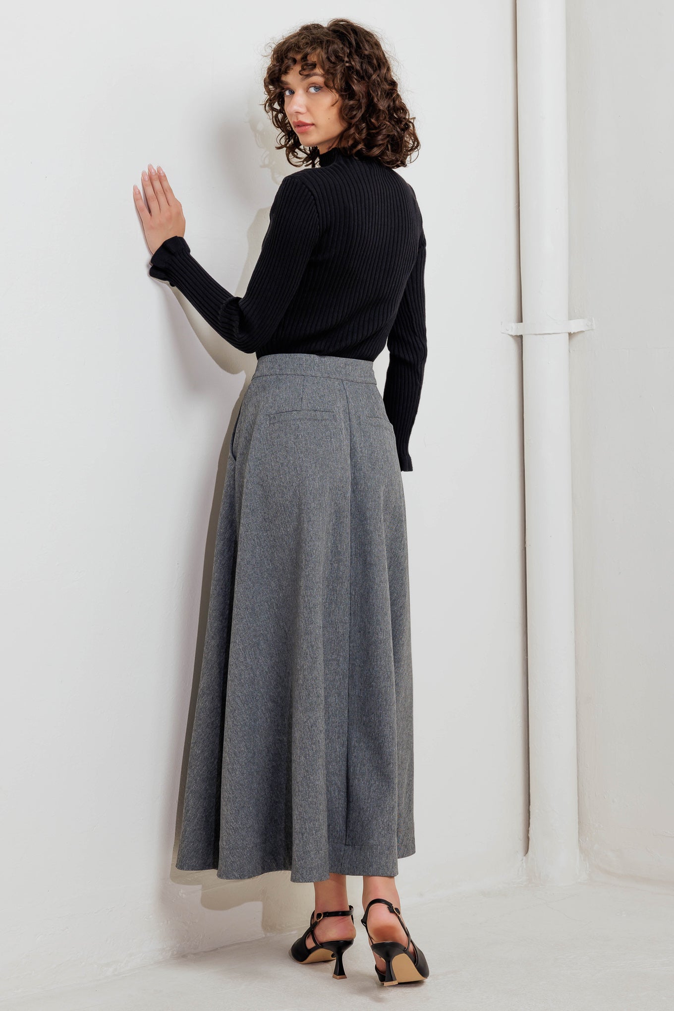 TIMELESS LOOK WOVEN MIDI CIRCLE SKIRT - MaraFormigone