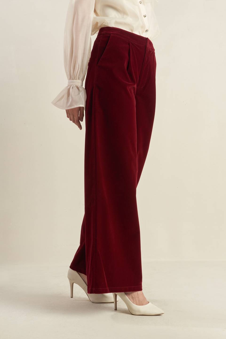 COY CHARM VELVET PANTS - MaraFormigone