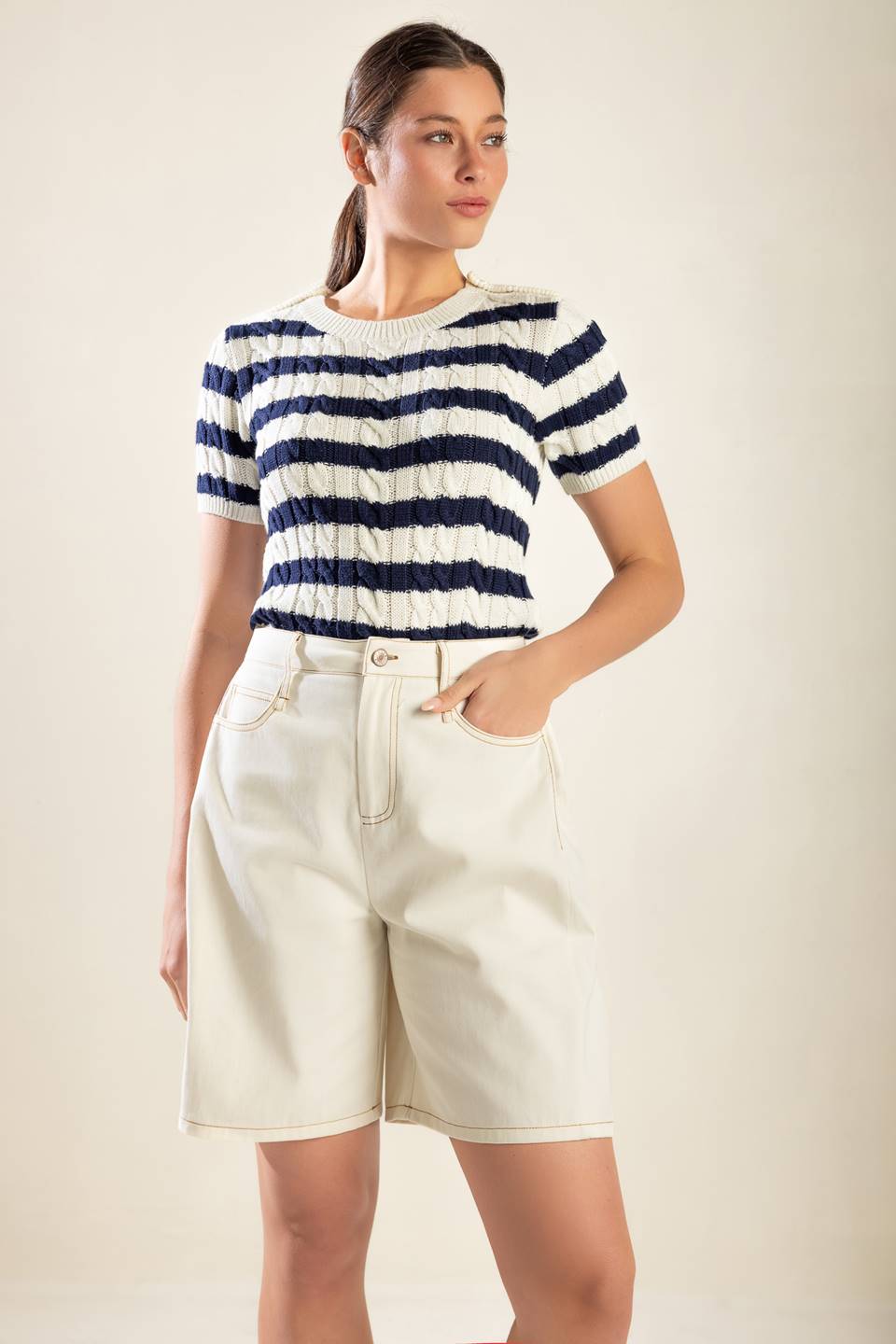 WATCHING THE WIND WOVEN BERMUDA SHORT - MaraFormigone