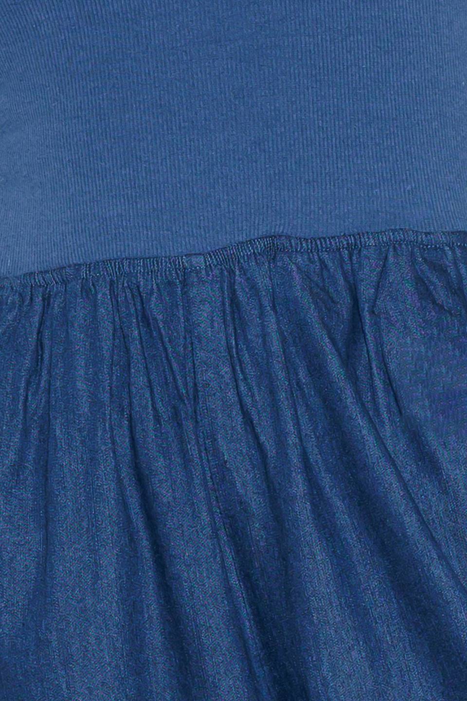 CAMINHE COM FACILIDADE EM CALÇAS JEANS INDIGO