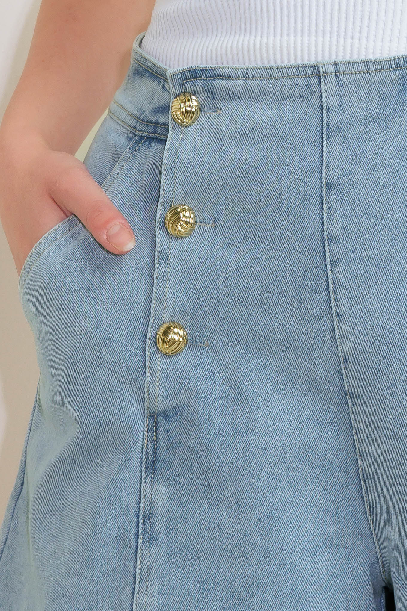 Falda pantalón tejida con alas de ángel y manzanilla