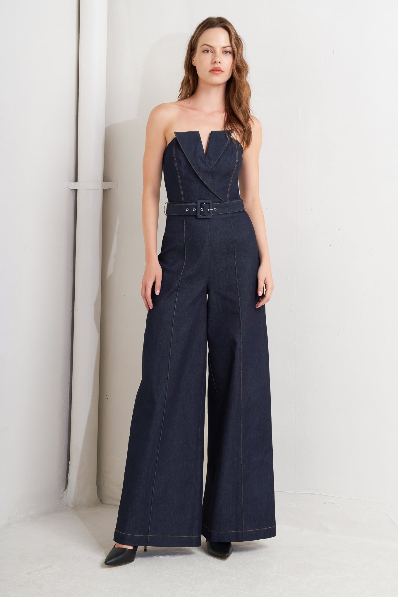 LE BONHEUR MONO DE DENIM CON CORTE EN V VOW
