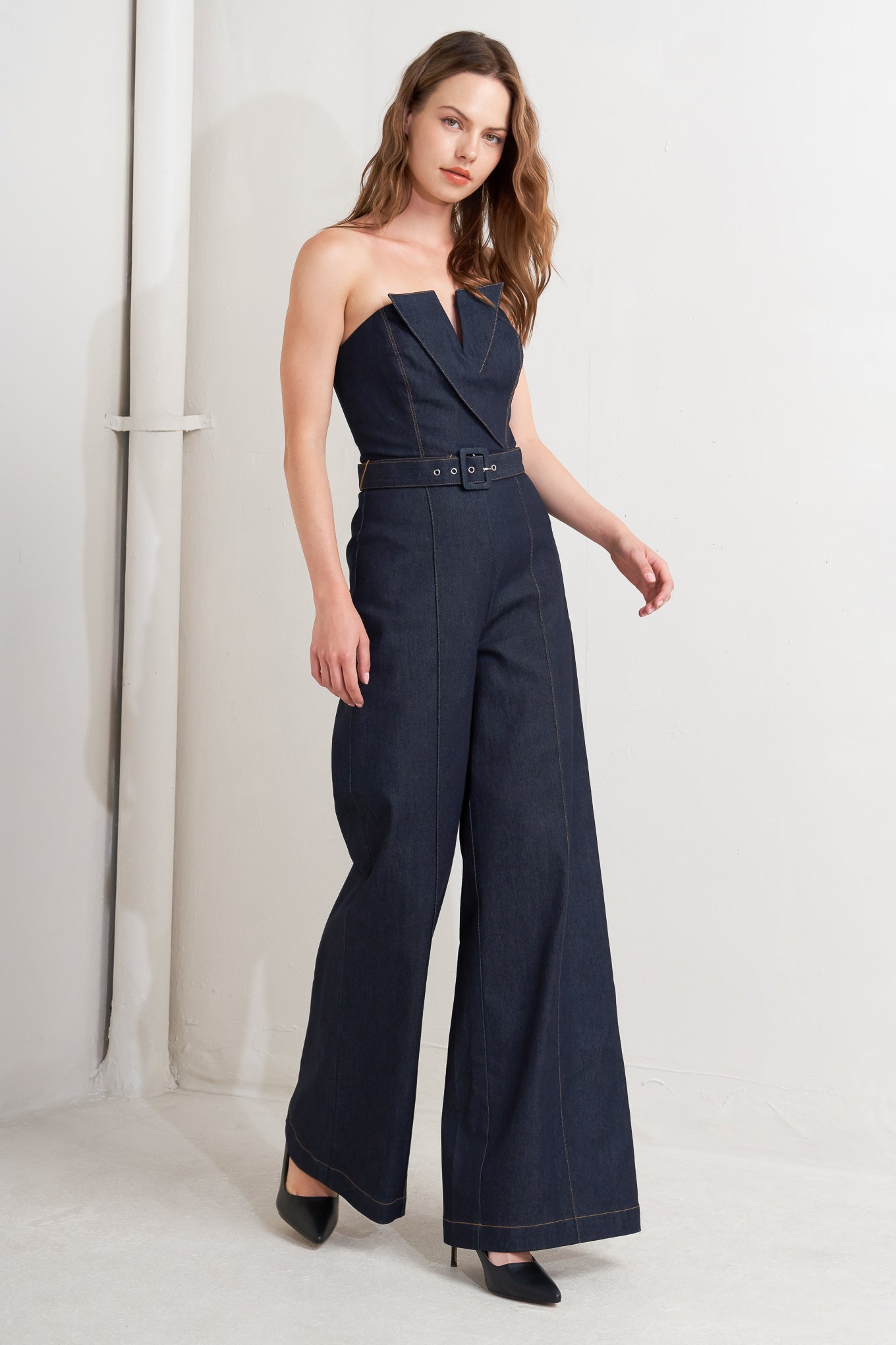LE BONHEUR MONO DE DENIM CON CORTE EN V VOW