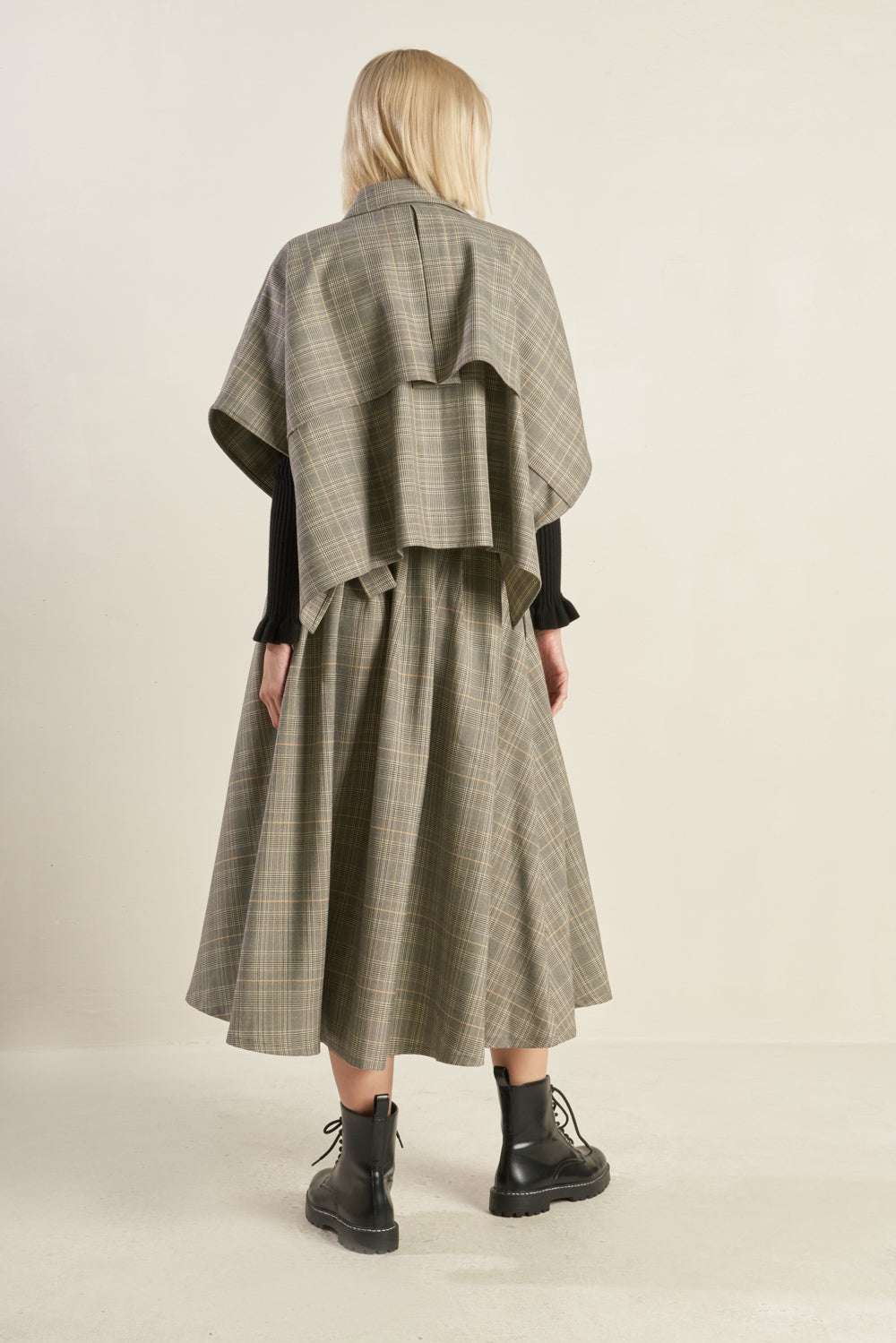 TOP DE CUADROS TEJIDO DE EXCELENCIA IMPECABLE