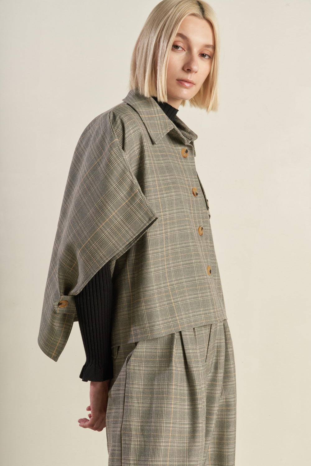 EXCELÊNCIA IMPECÁVEL BLUSA XADREZ TECIDA