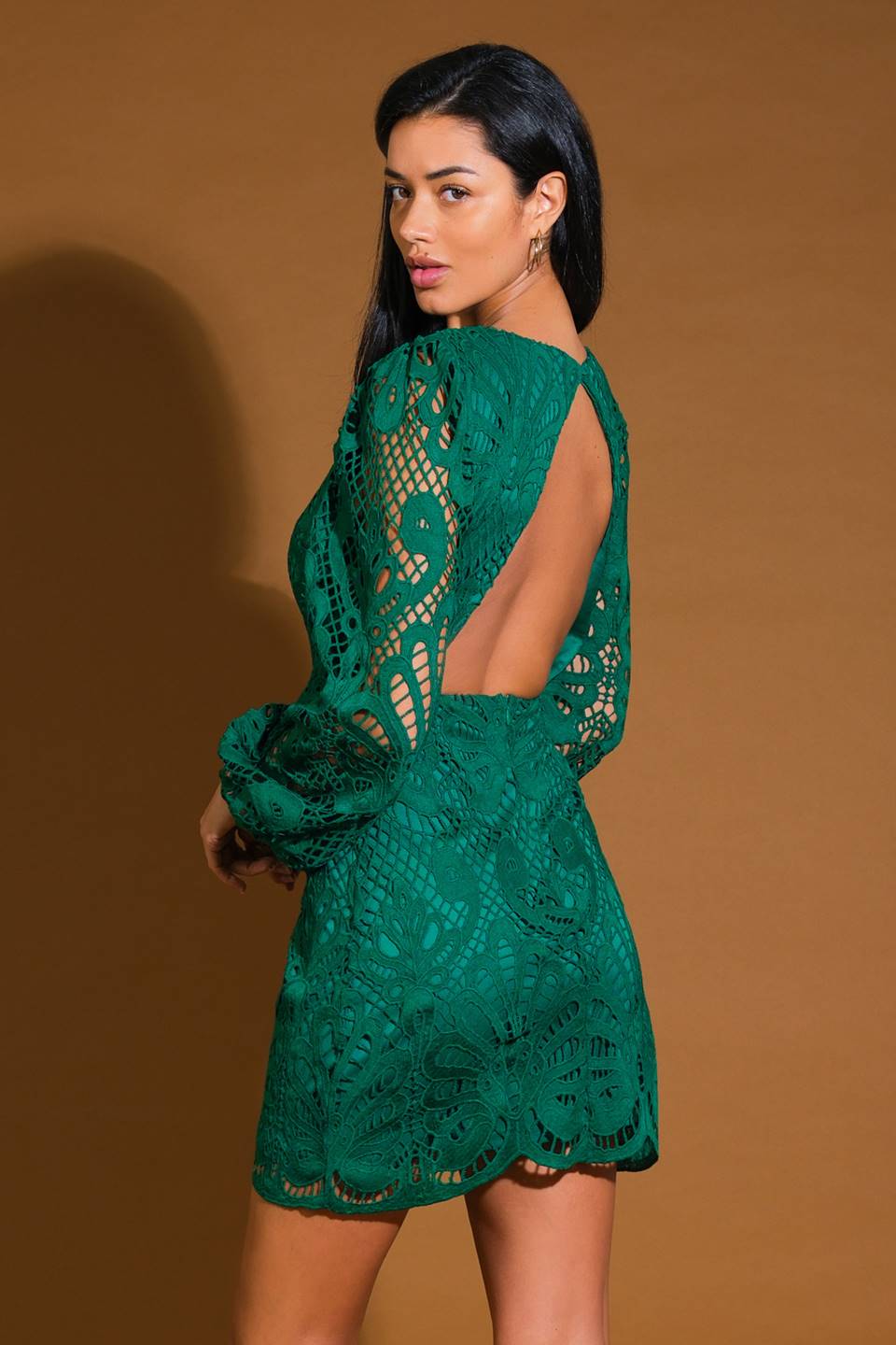 MINIVESTIDO DE ENCAJE TEJIDO WHISPERED COMFORT