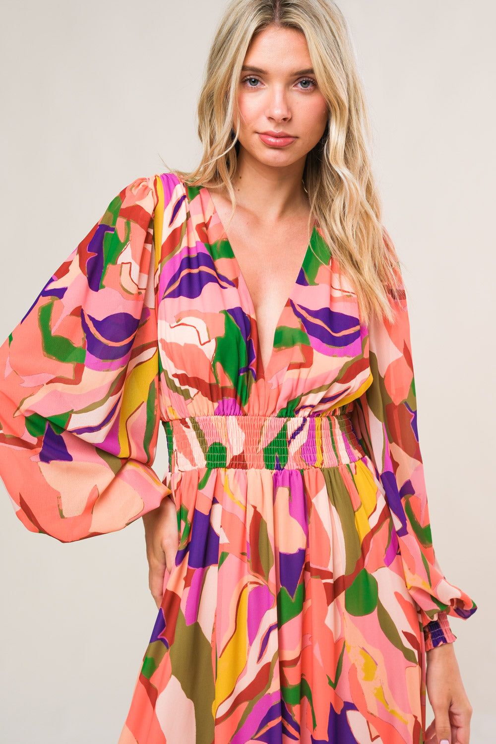 VESTIDO MAXI TECIDO COM ESTAMPA REPETIDA