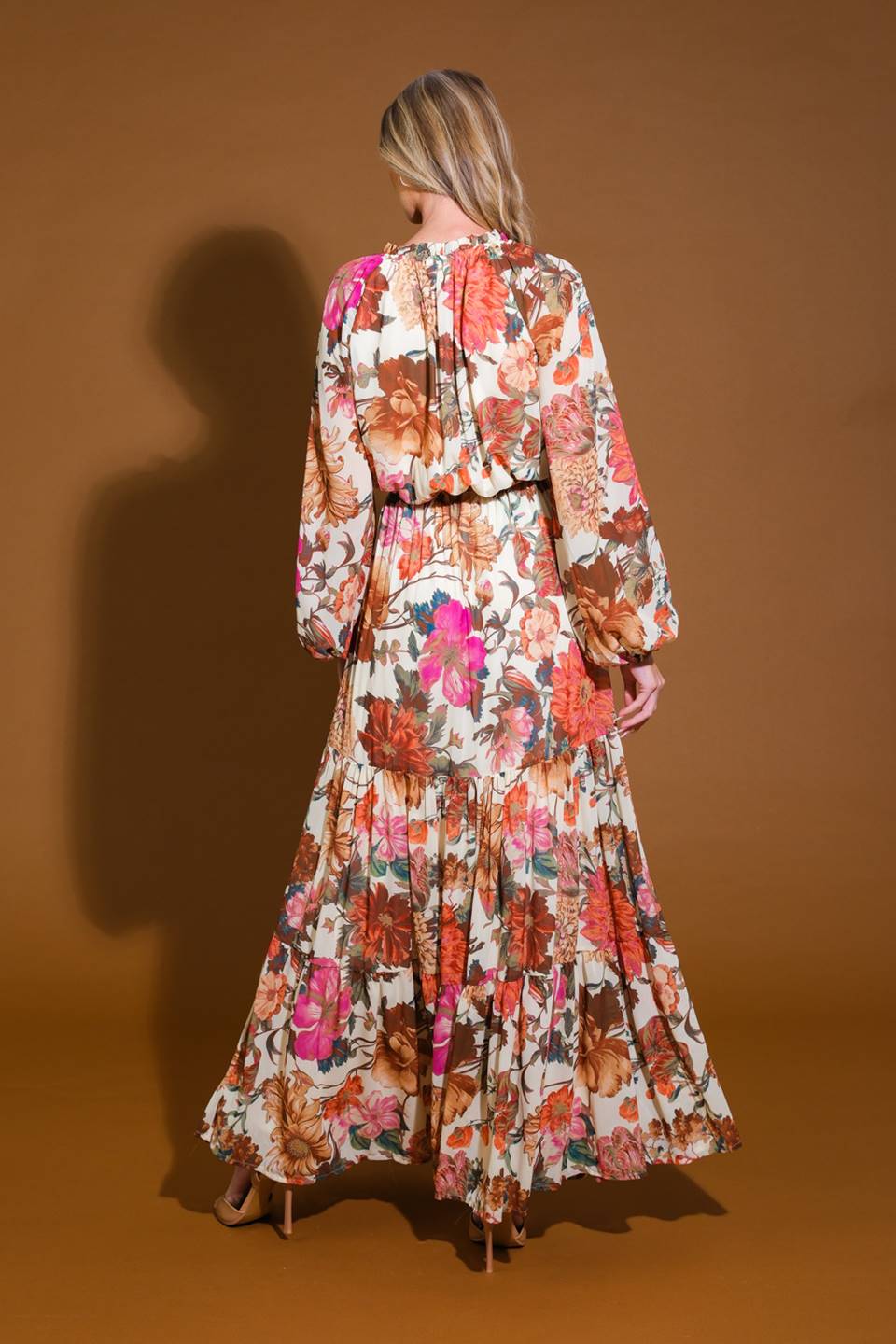 VESTIDO MAXI DE TECIDO TECIDO "VIVENDO MINHA MELHOR VIDA"