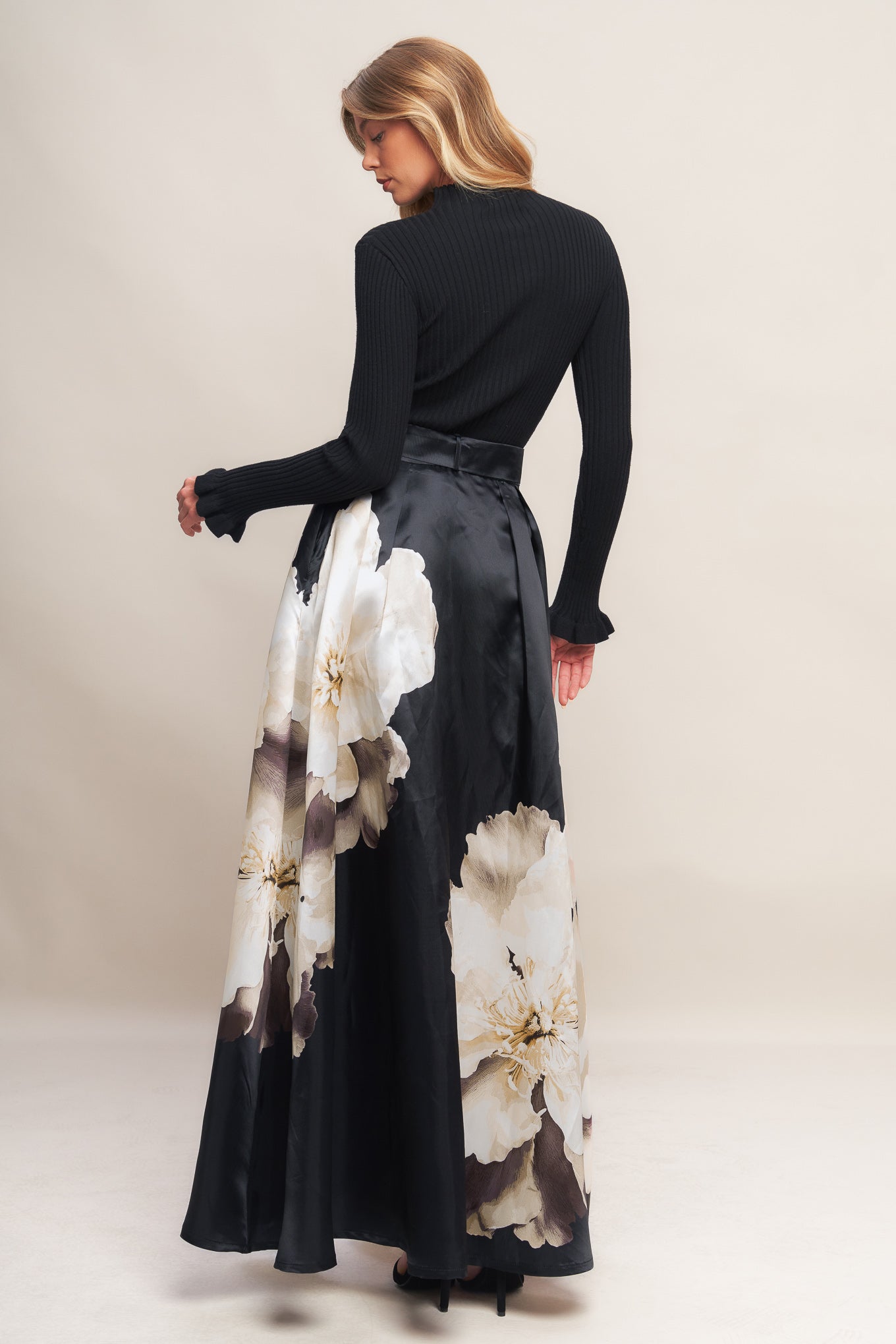 MIDNIGHT BLOOM BELTED WOVEN MAXI SKIRT - MaraFormigone
