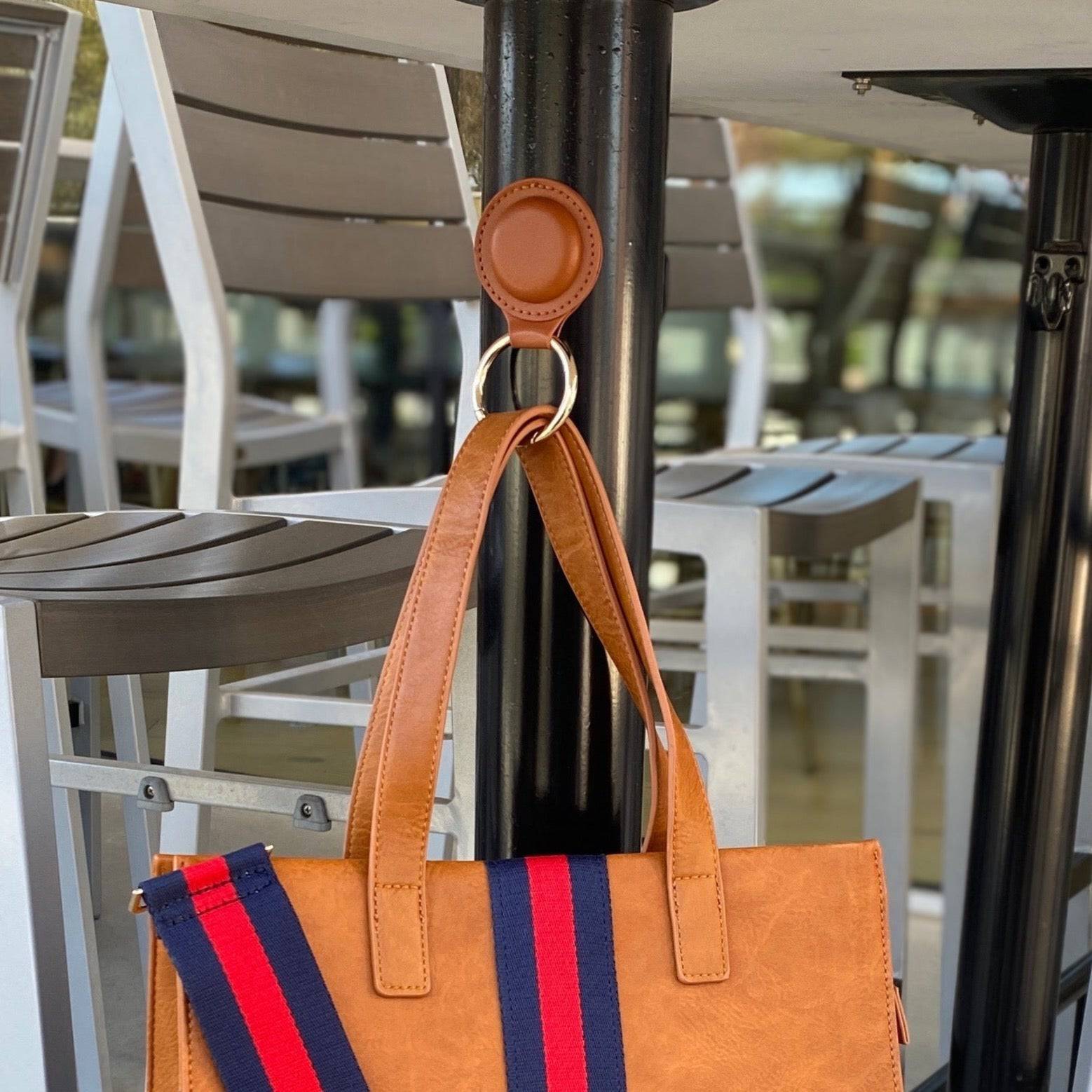 Magnetic Bag Hanger-1