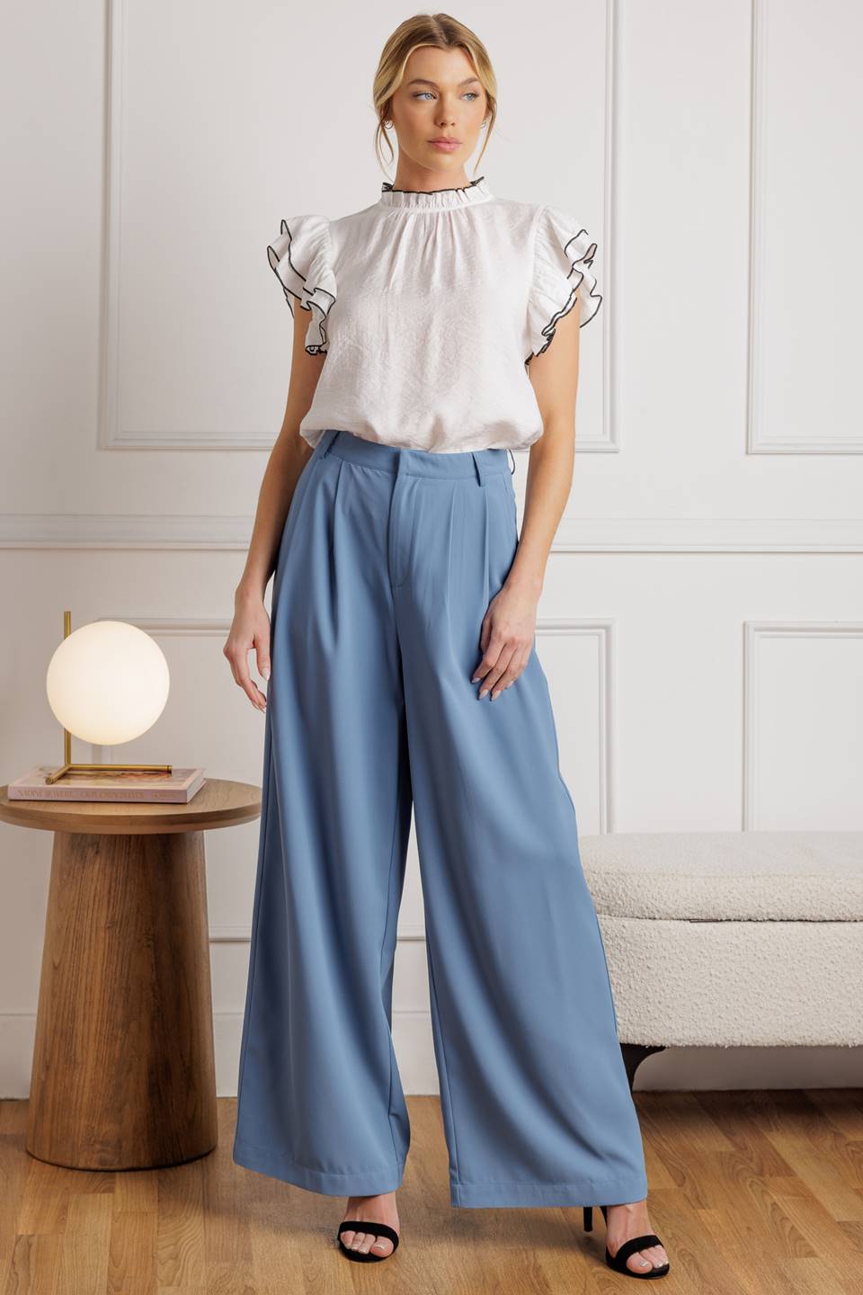 COMO PODEM SER CALÇAS TECIDAS?