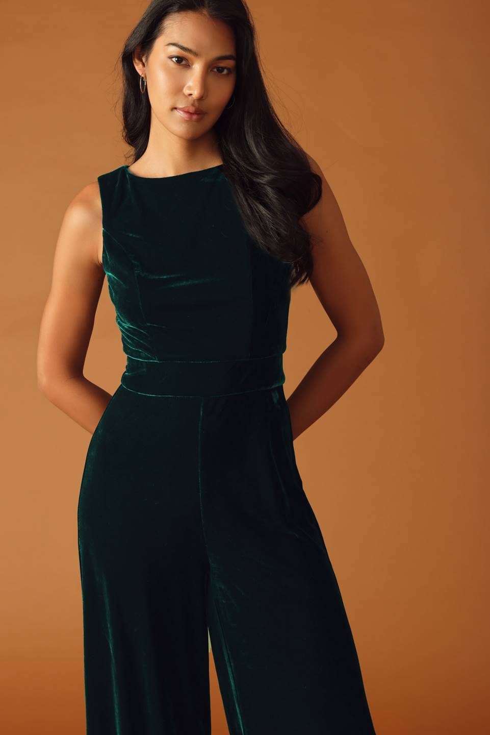 MONO DE TERCIOPELO CON TOQUES FINALES