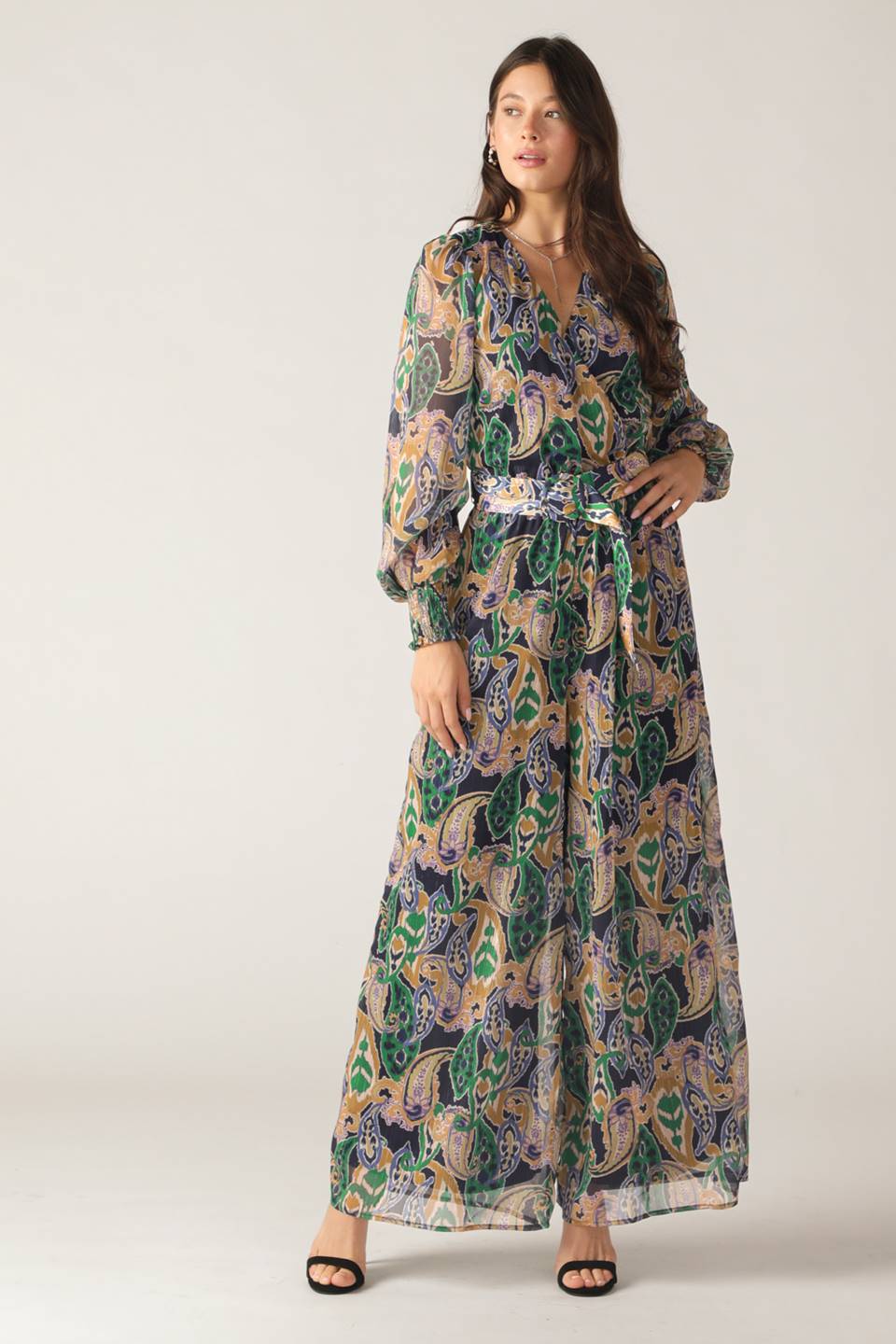 MACACÃO DE TECIDO COM AS MENINAS