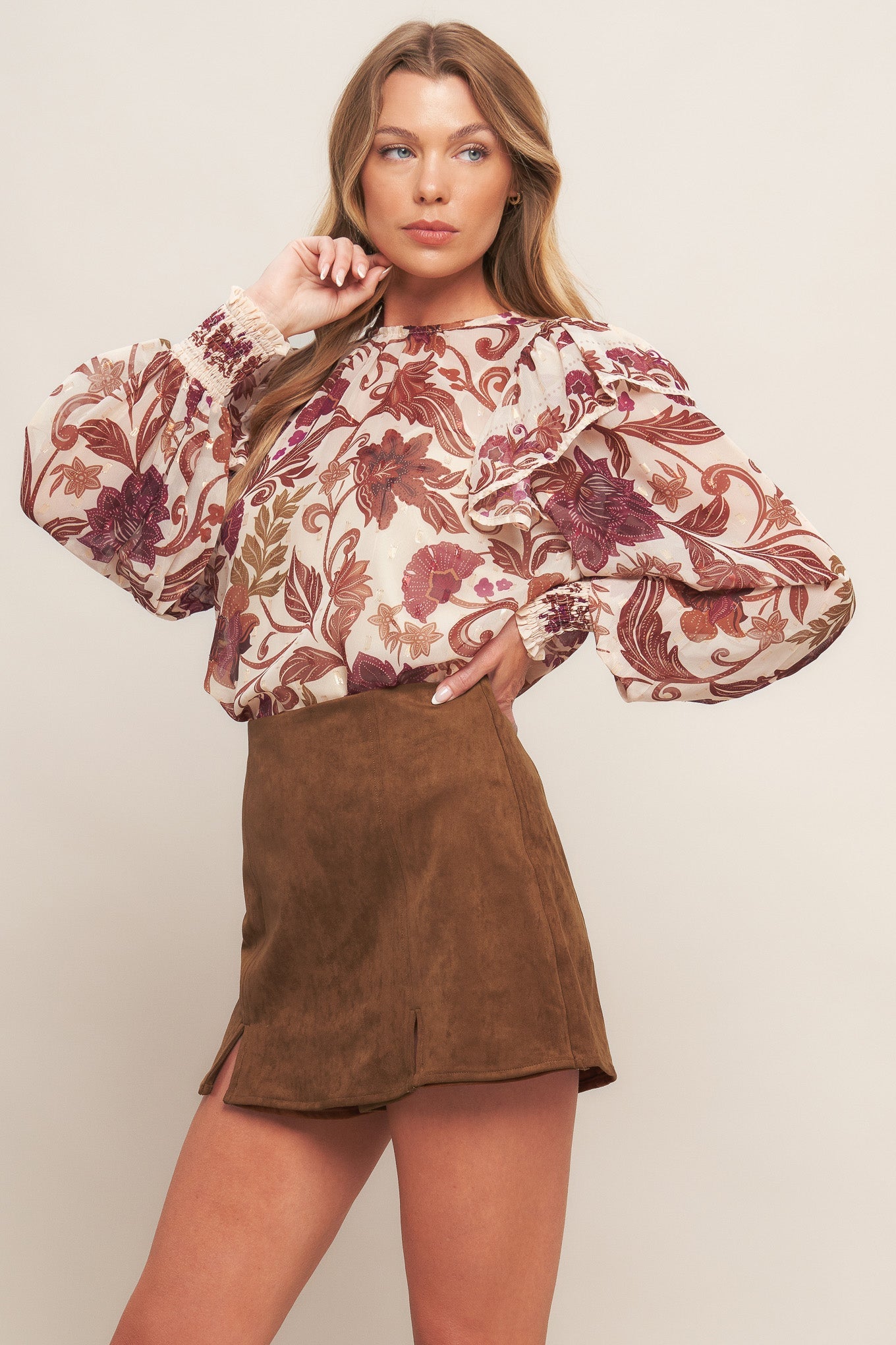 AUTUMN STARLET FAUX SUEDE SKORT - MaraFormigone
