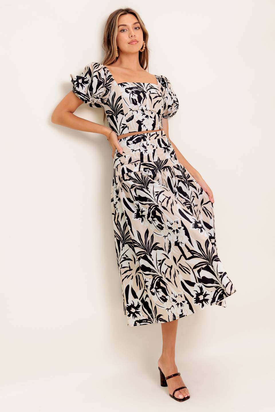 Conjunto de top y falda tejida Neutral Zone