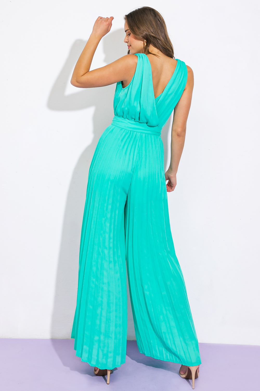 MONO TEJIDO CON AMULETO DE BUENA SUERTE