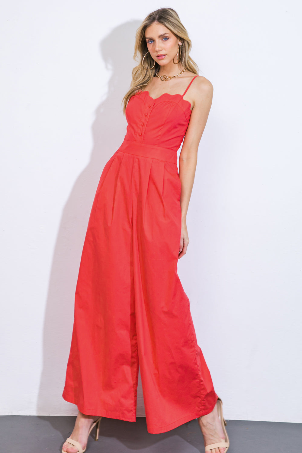 UN MONO TEJIDO DE TAMAÑO HERMOSO