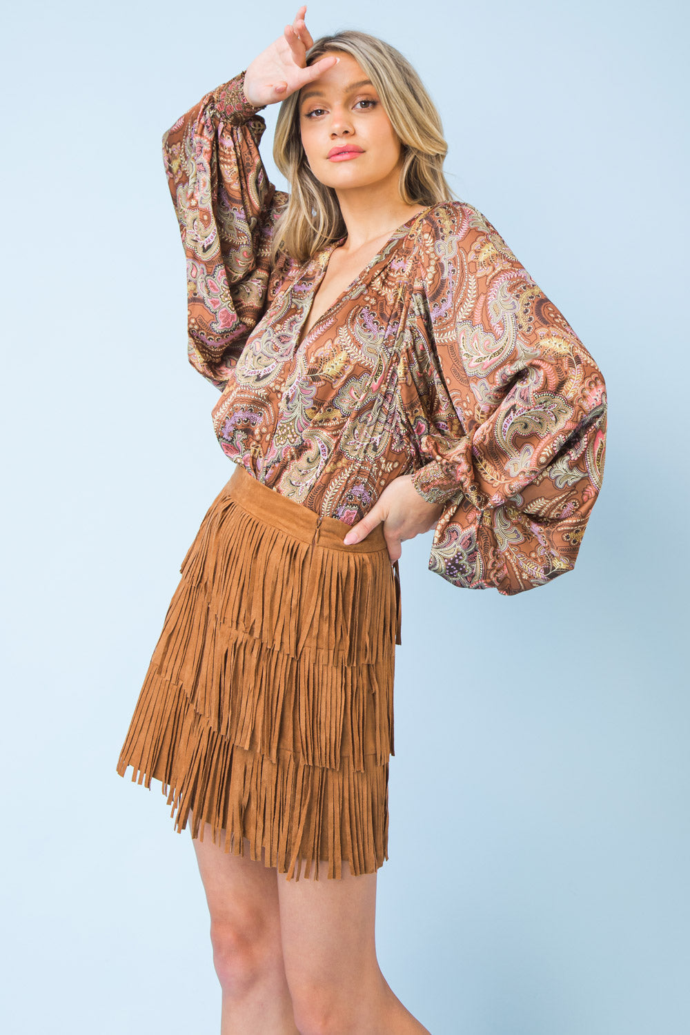 ELLA SE MERECE UNA CORONA MINIFALDA