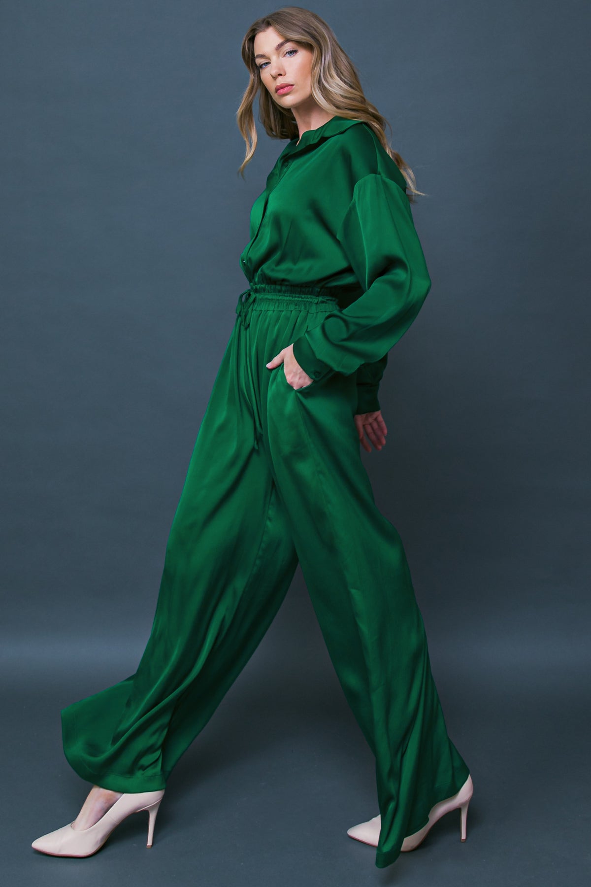 ELLA ES UN MONO TEJIDO IRRESISTIBLE