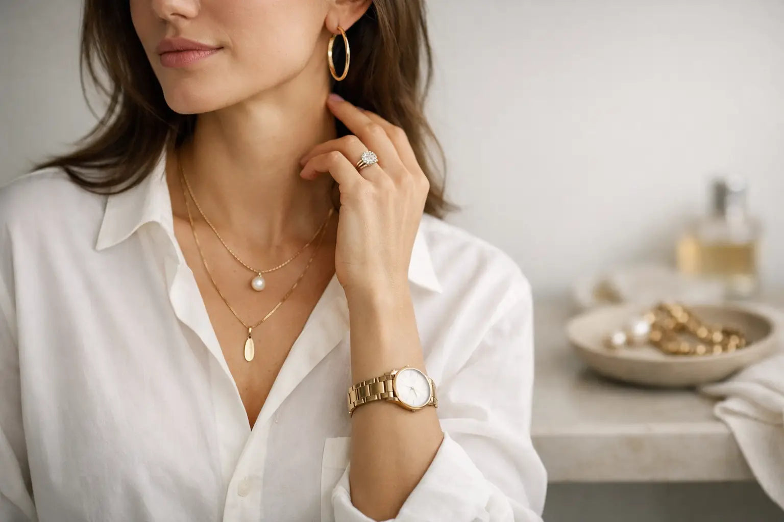 What Jewelry Elevates Simple Outfits Best?
