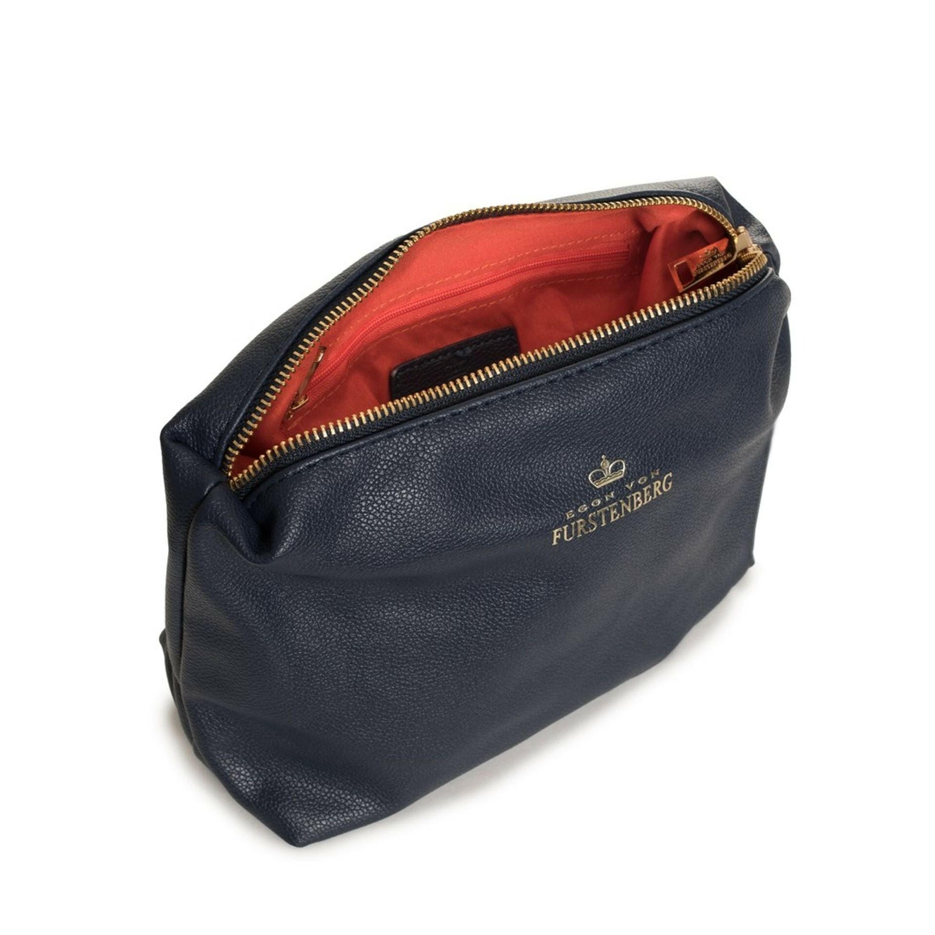 Egon Von Furstenberg Shoulder bags.