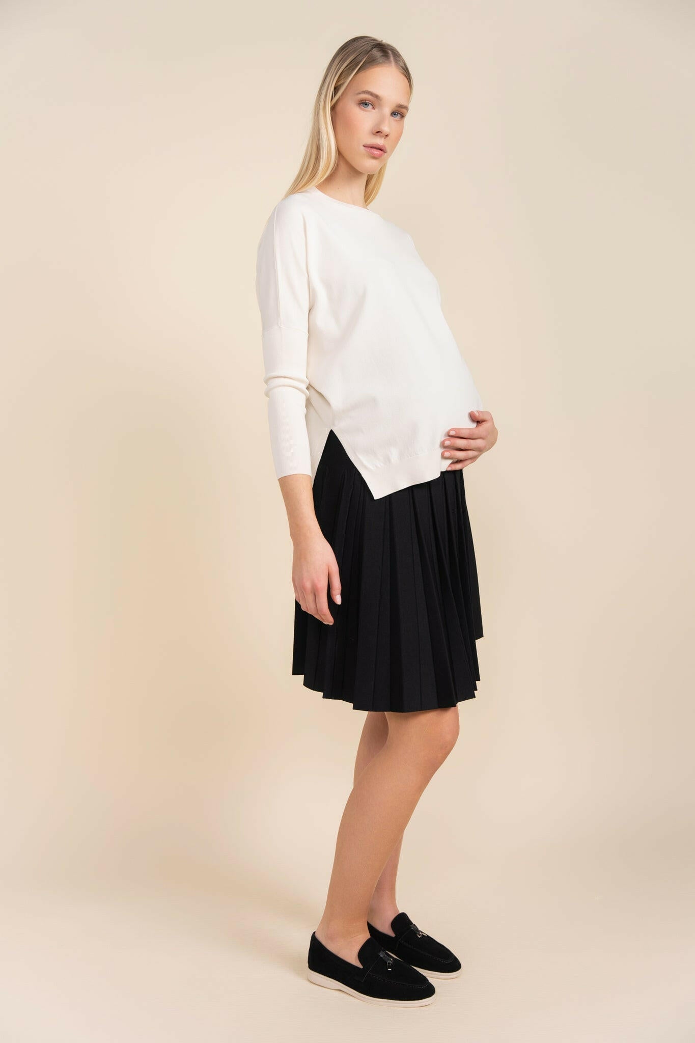 Maternity Infinity Skirt in Black Apparalel