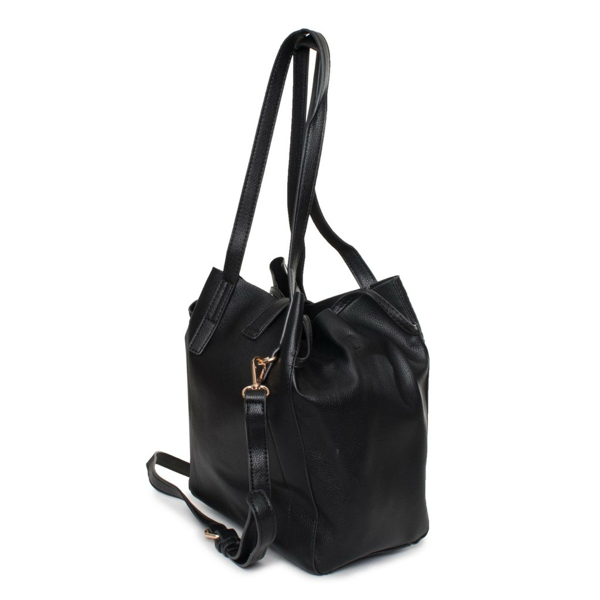 Egon Von Furstenberg Shoulder bags.
