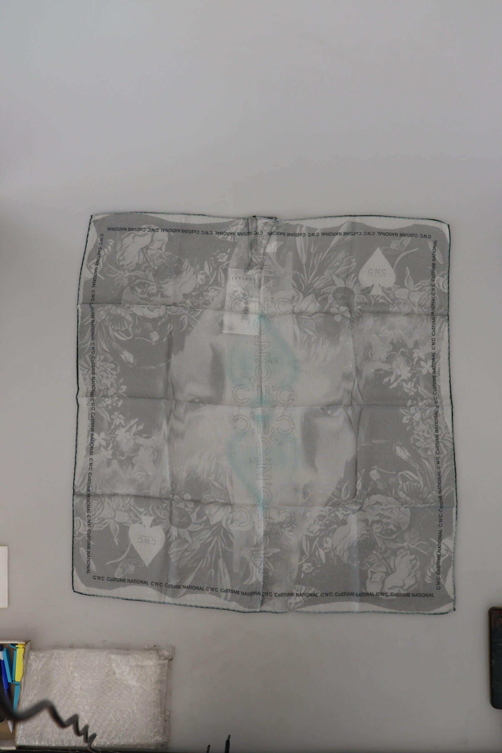 Costume National Gray Print Shawl Foulard Branded Scarf.