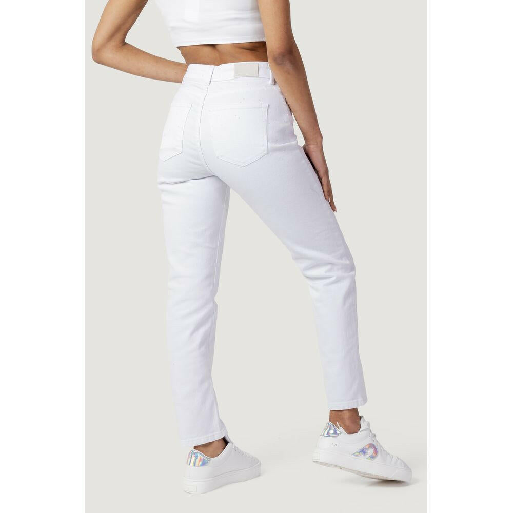 Only White Cotton Mom Jean Only