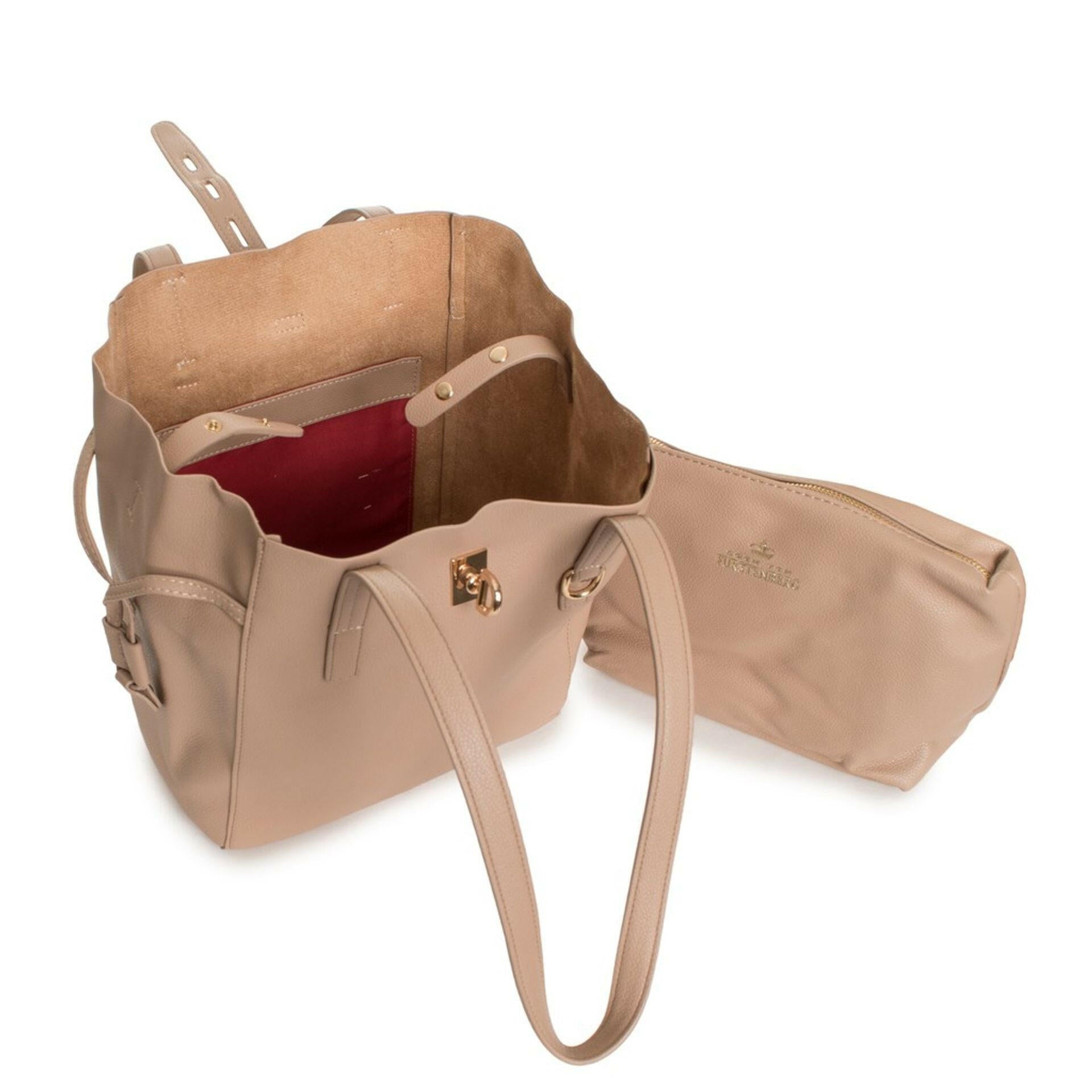 Egon Von Furstenberg Shoulder bags.