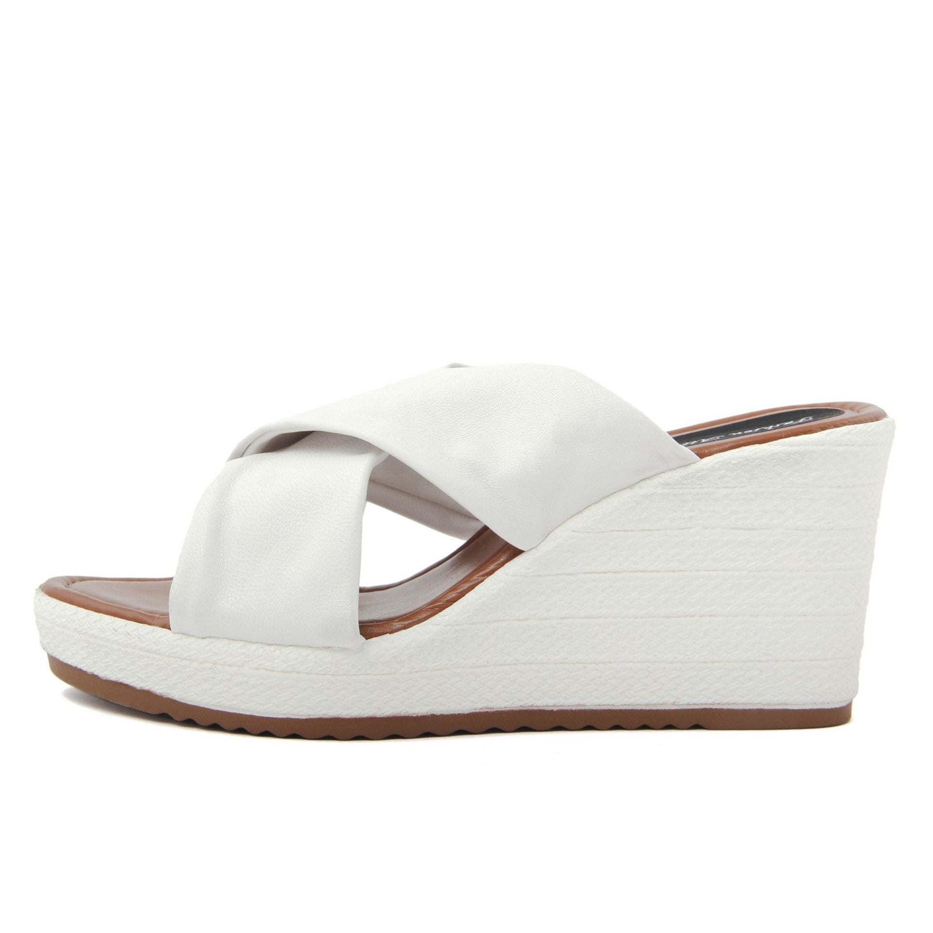 Sandalias con actitud de moda 