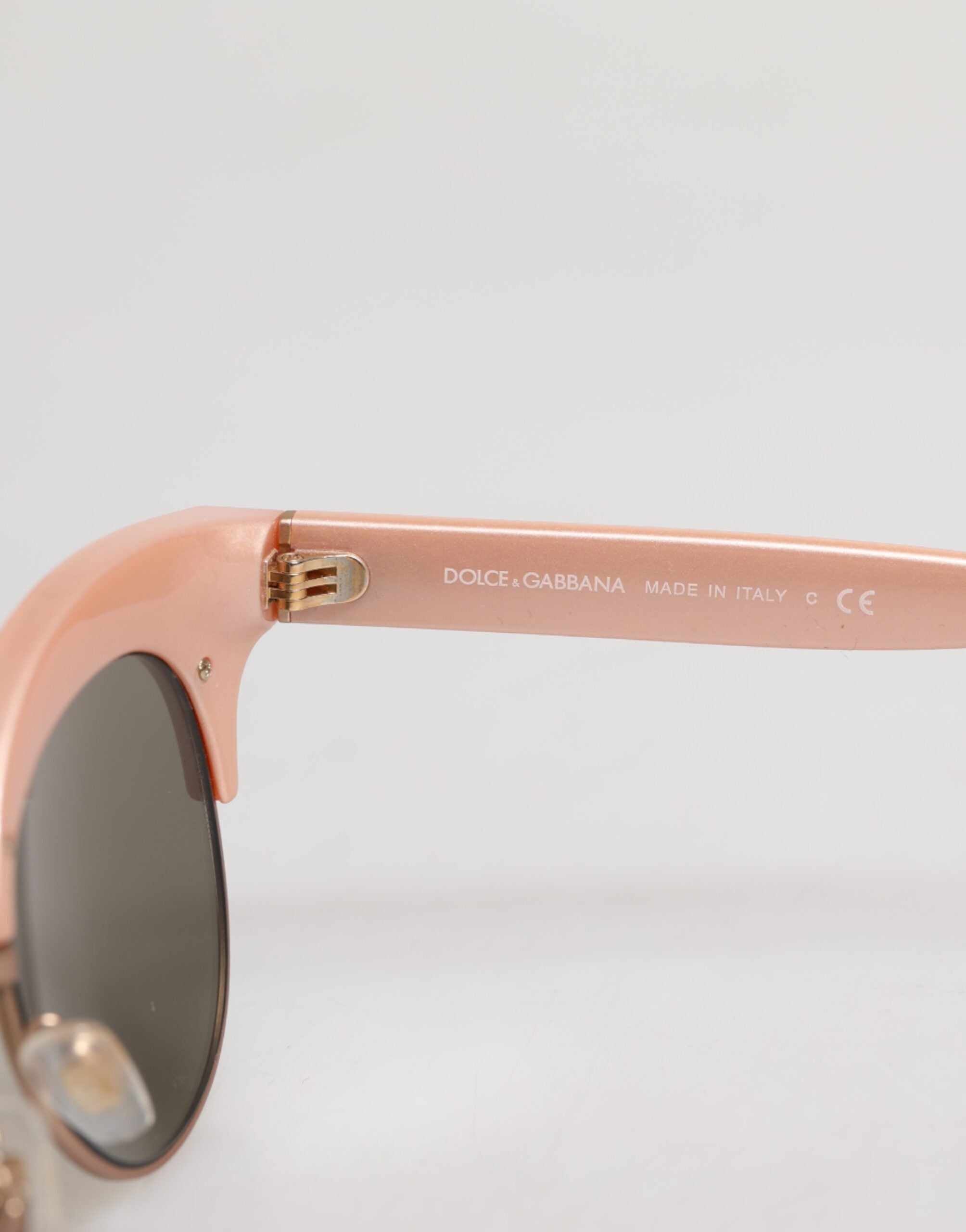 Gafas de sol Dolce &amp; Gabbana DG6109 de ojo de gato con lentejuelas y espejos dorados en rosa