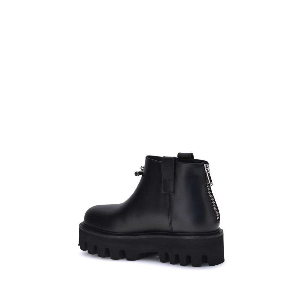 Alexander McQueen Black Calf Leather Bos Taurus Ankle Boots