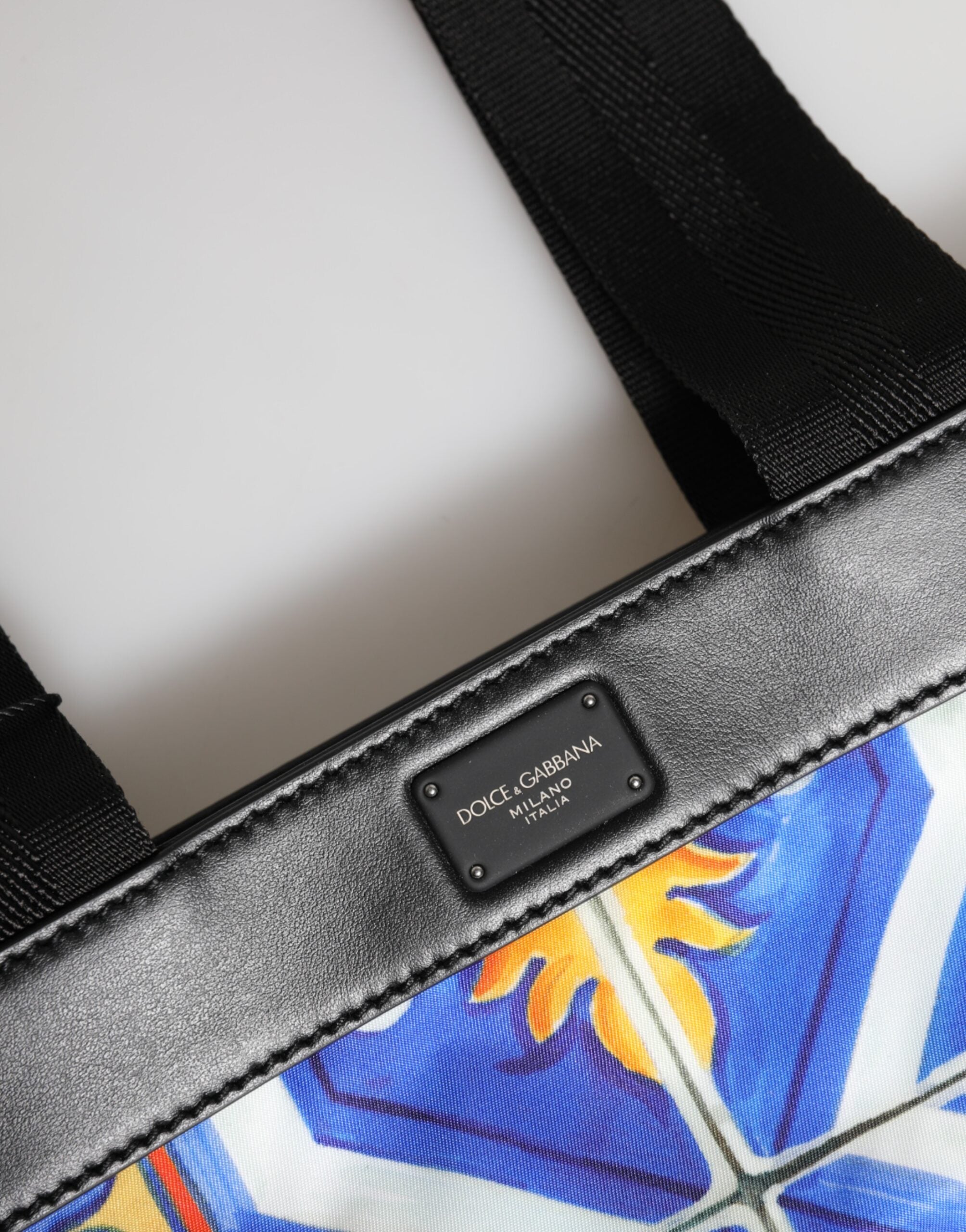 Dolce &amp; Gabbana Bolsa com alça de ombro com estampa maiolica multicolorida