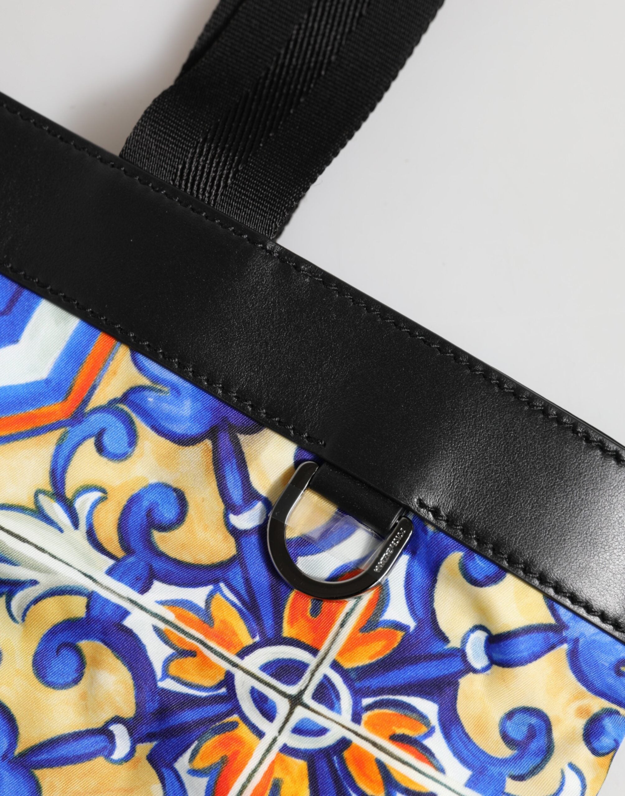 Dolce &amp; Gabbana Bolsa com alça de ombro com estampa maiolica multicolorida