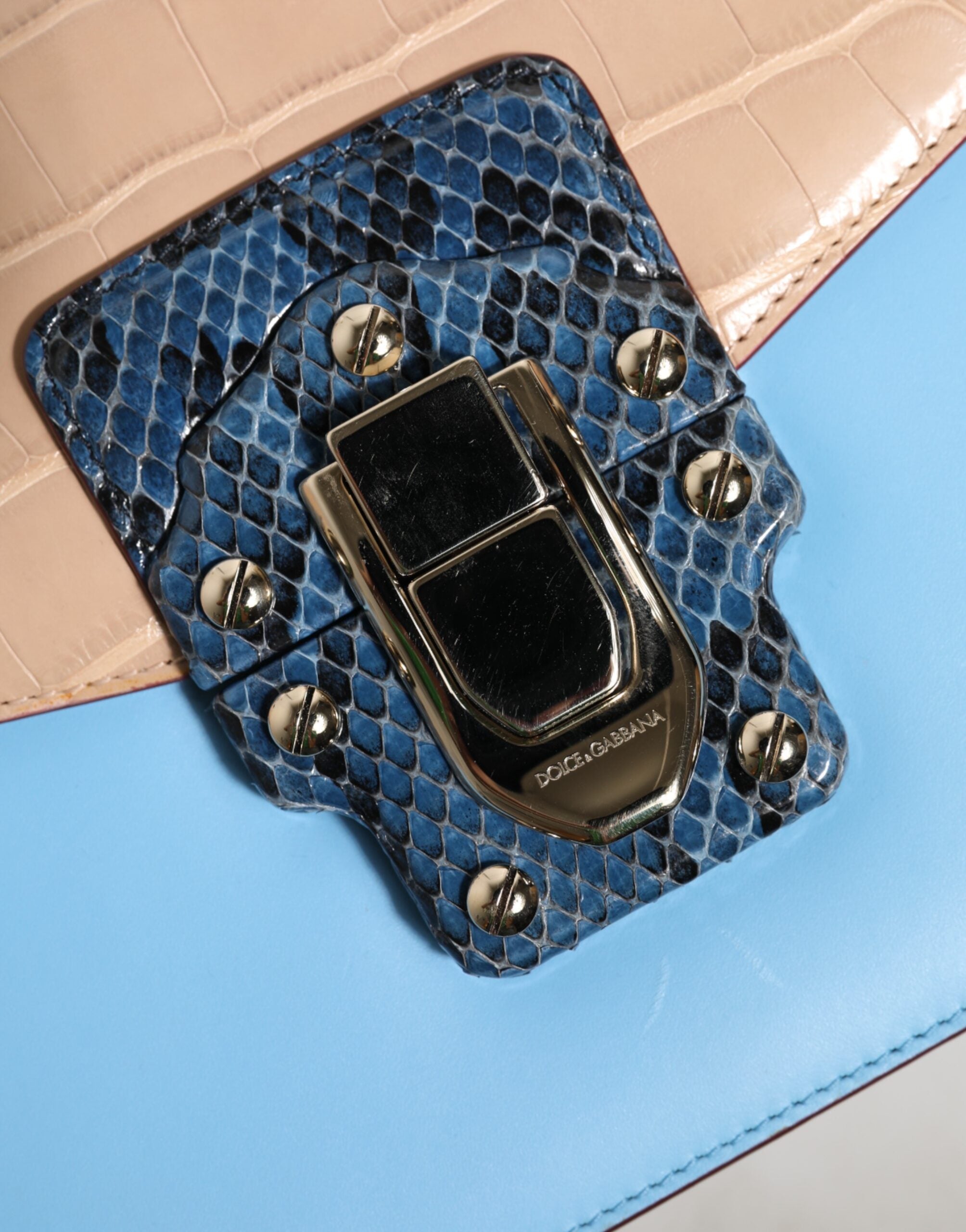 Bolsa transversal LUCIA da Dolce &amp; Gabbana em couro exótico azul e bege.
