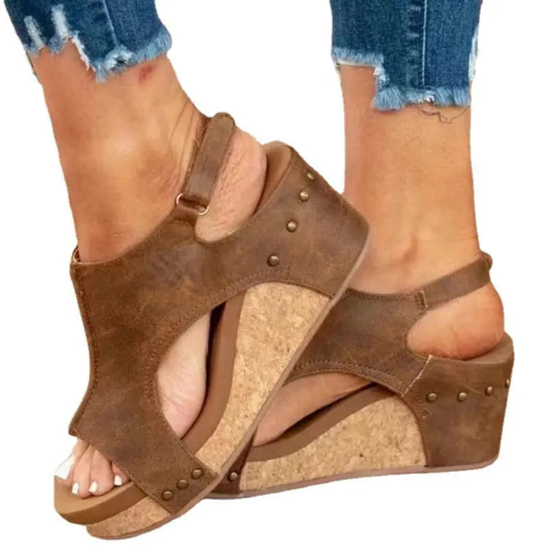 Women's Wedge Peep Toe Platform Rivet Sandals - MaraFormigone