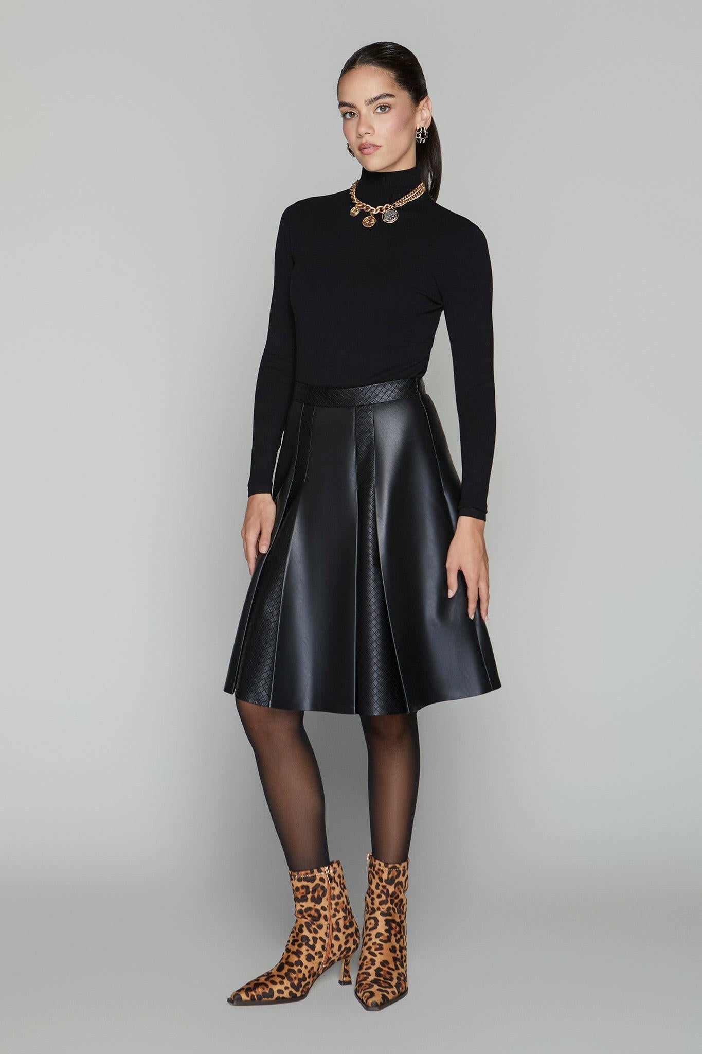Camden Sweater in Black Apparalel