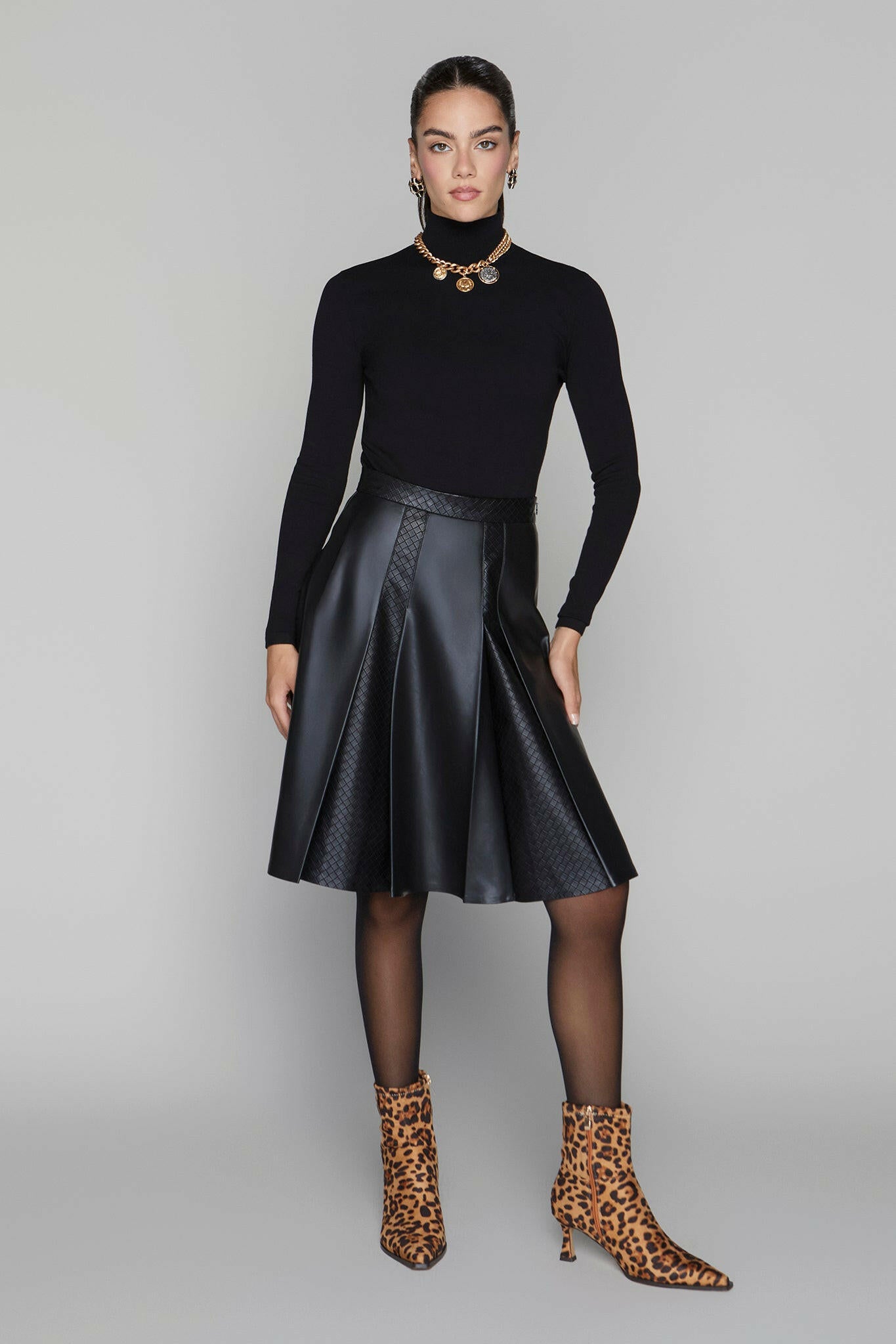Camden Sweater in Black Apparalel