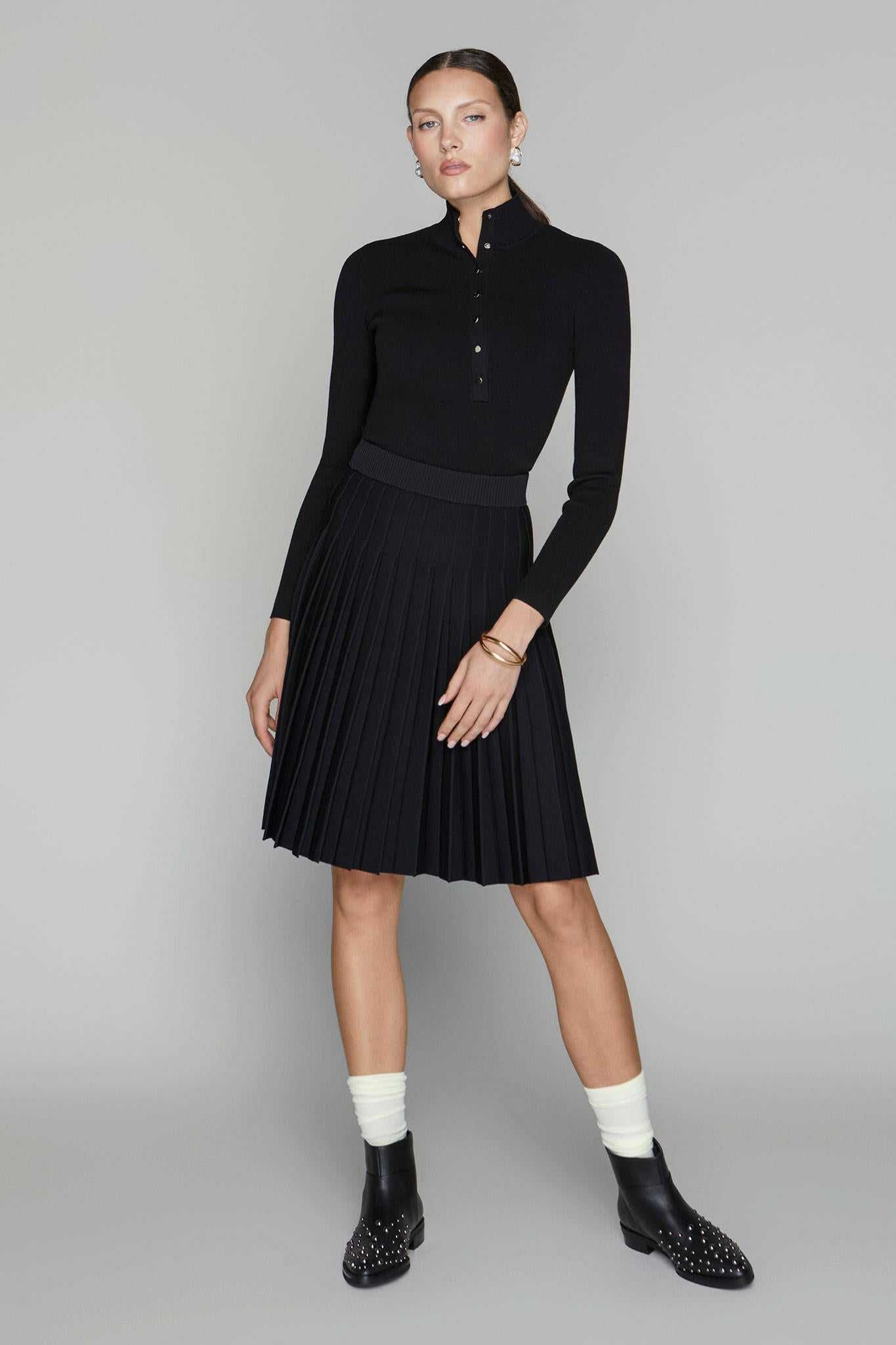 Covington Skirt in Black Apparalel