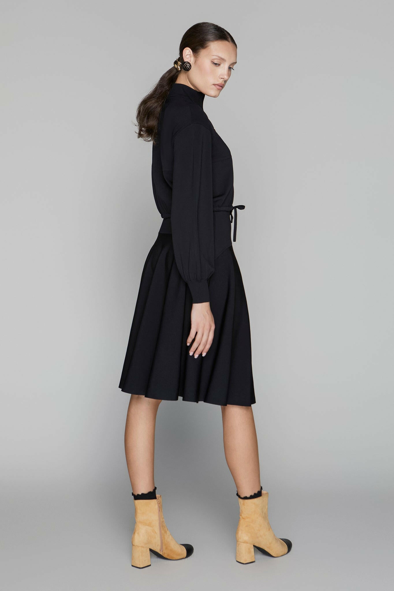Brighton Skirt in Black Apparalel