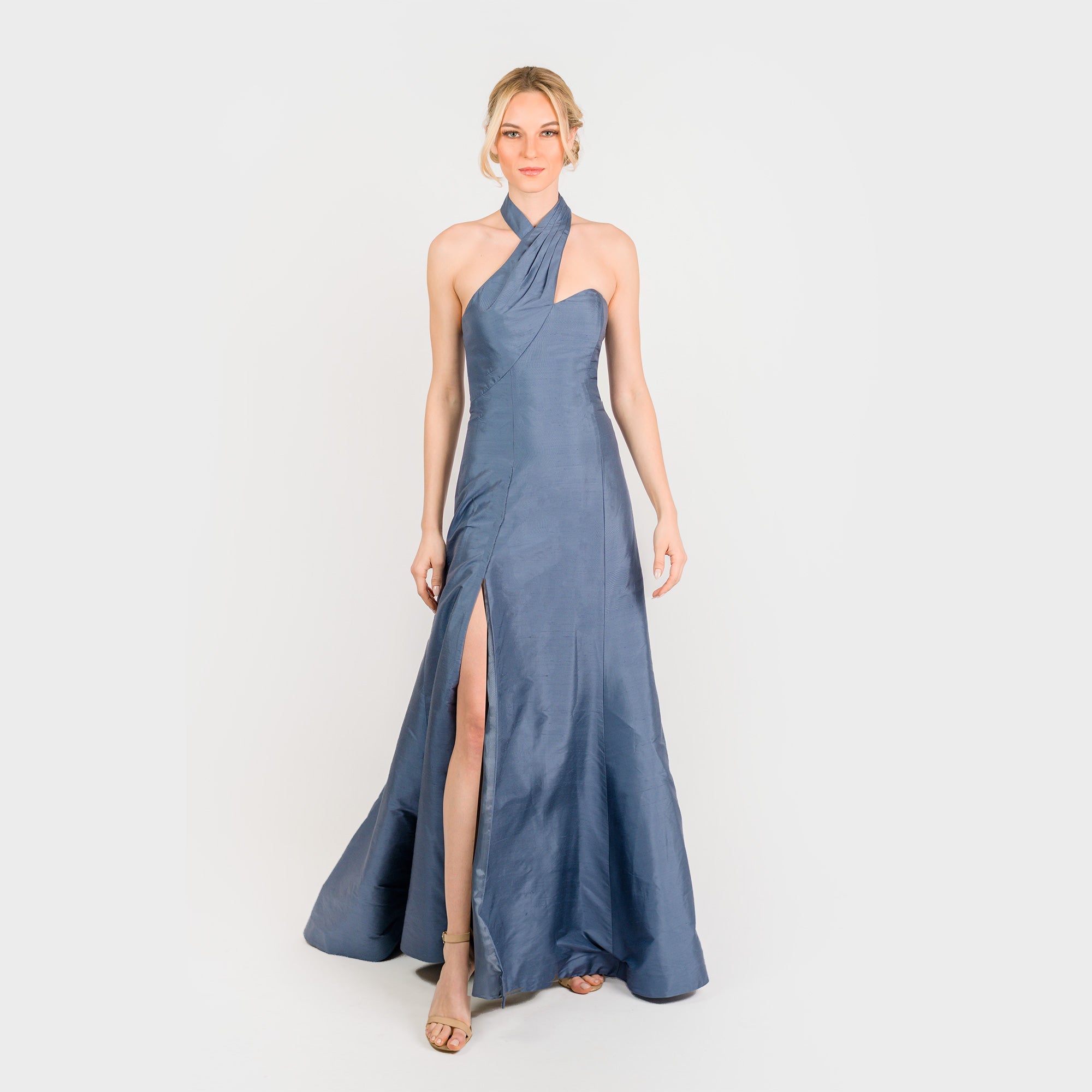 The Halterneck Classic Gown - MaraFormigone
